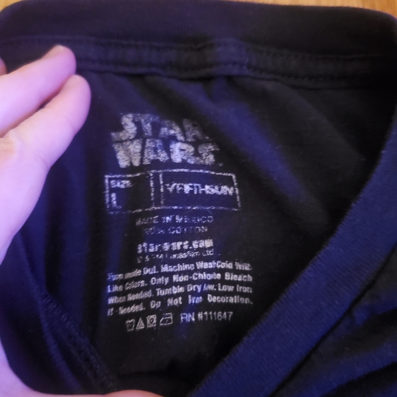 Star Wars Baby Yoda Shirt - Picture 9 of 10